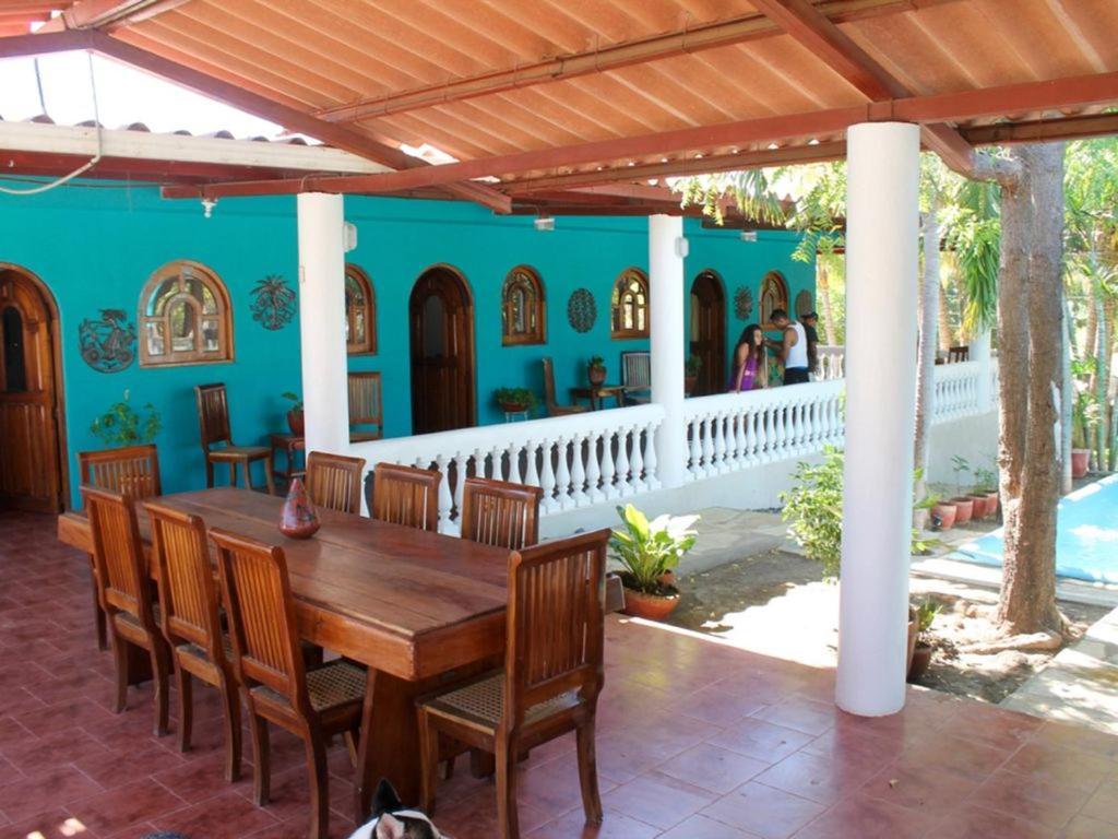 Casa De Los Cocos Bed & Breakfast Transito Exterior photo